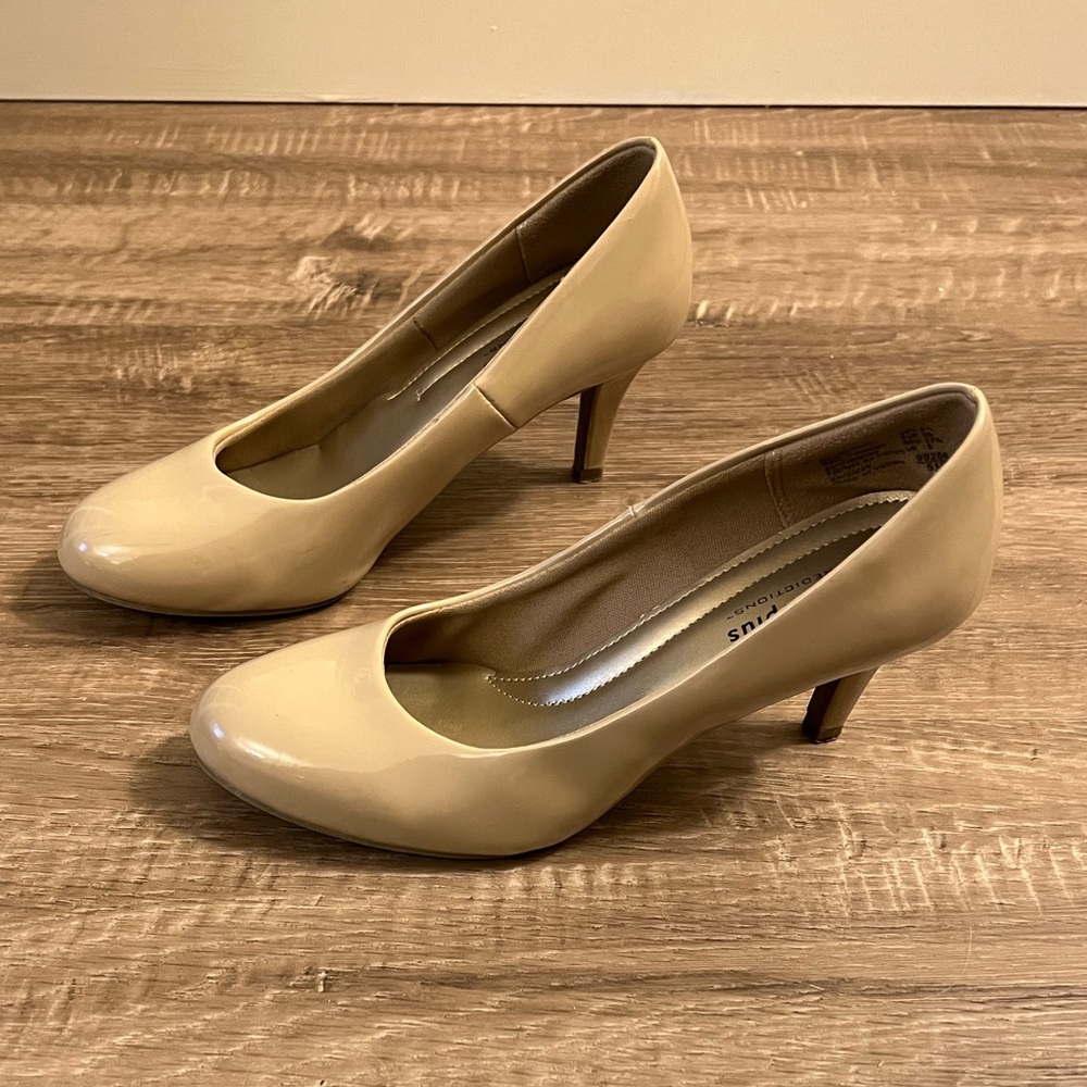 Beige/Tan Heels
